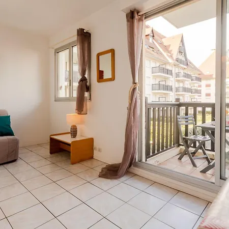 Les Normandieres-11 By Interhome Lejlighed Cabourg