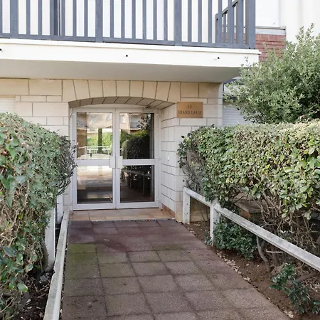 Lägenhet Les Normandieres-11 By Interhome Cabourg
