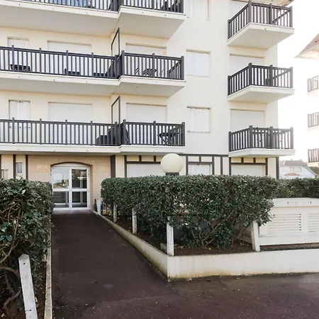 Apartman Les Normandieres-11 By Interhome *