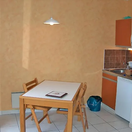Les Normandieres-11 By Interhome Appartement
