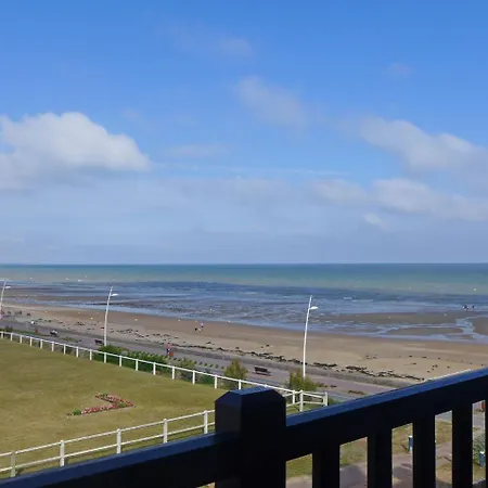 Appartement Les Normandieres-11 By Interhome Cabourg